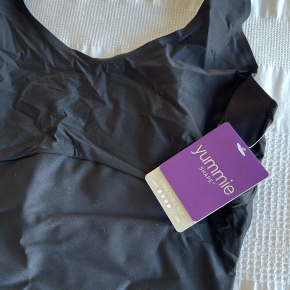 NWT Yummie Shape Built Up Slip - Picture 3 of 4